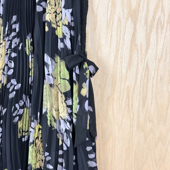 Free People Floral Pleated Dress Black Lace Trim - Picture 4 of 12